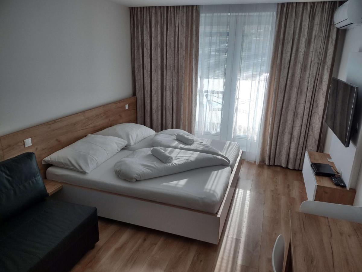 Apartman Kyjev 2 Podhájska エクステリア 写真