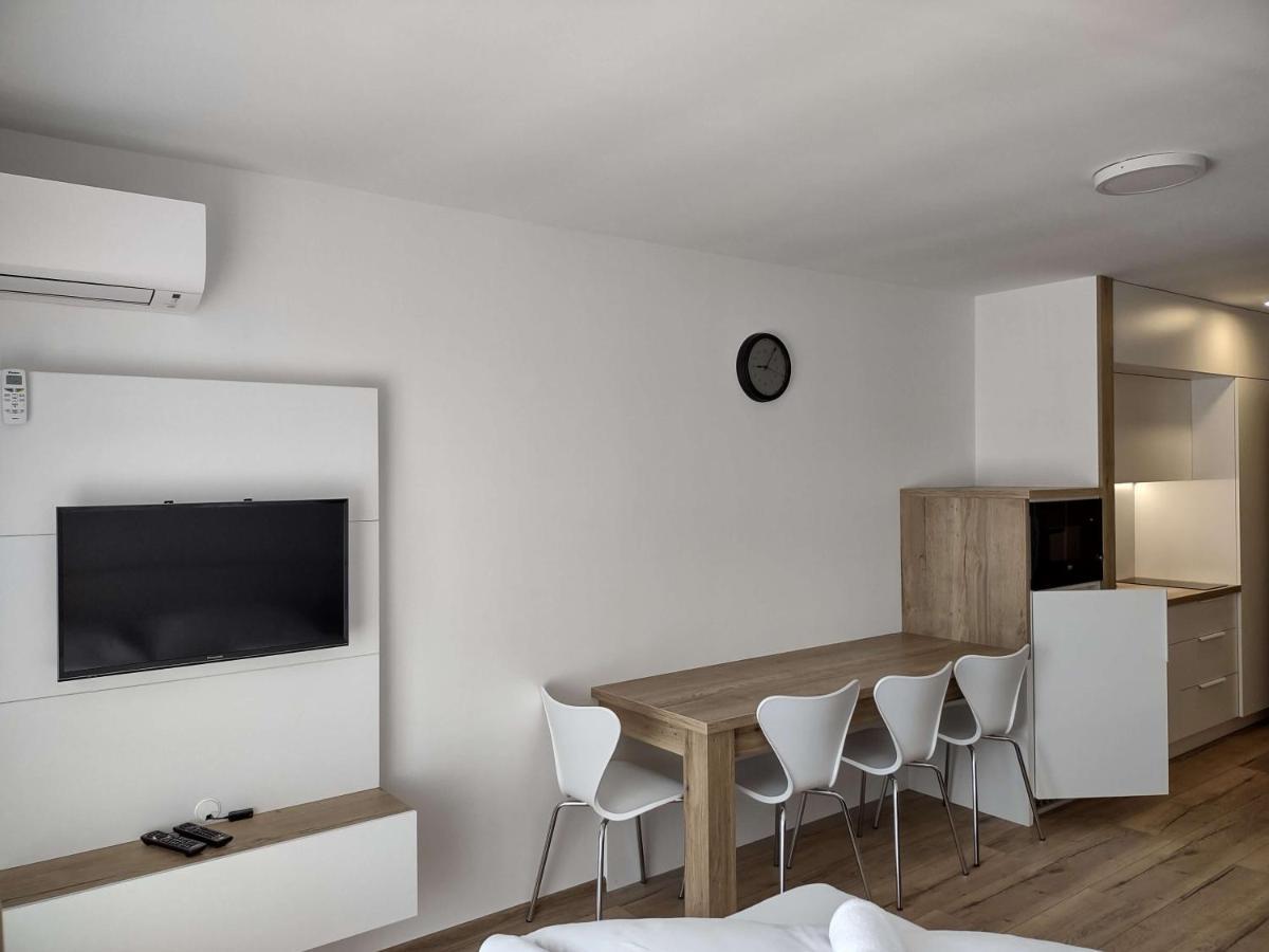 Apartman Kyjev 2 Podhájska エクステリア 写真