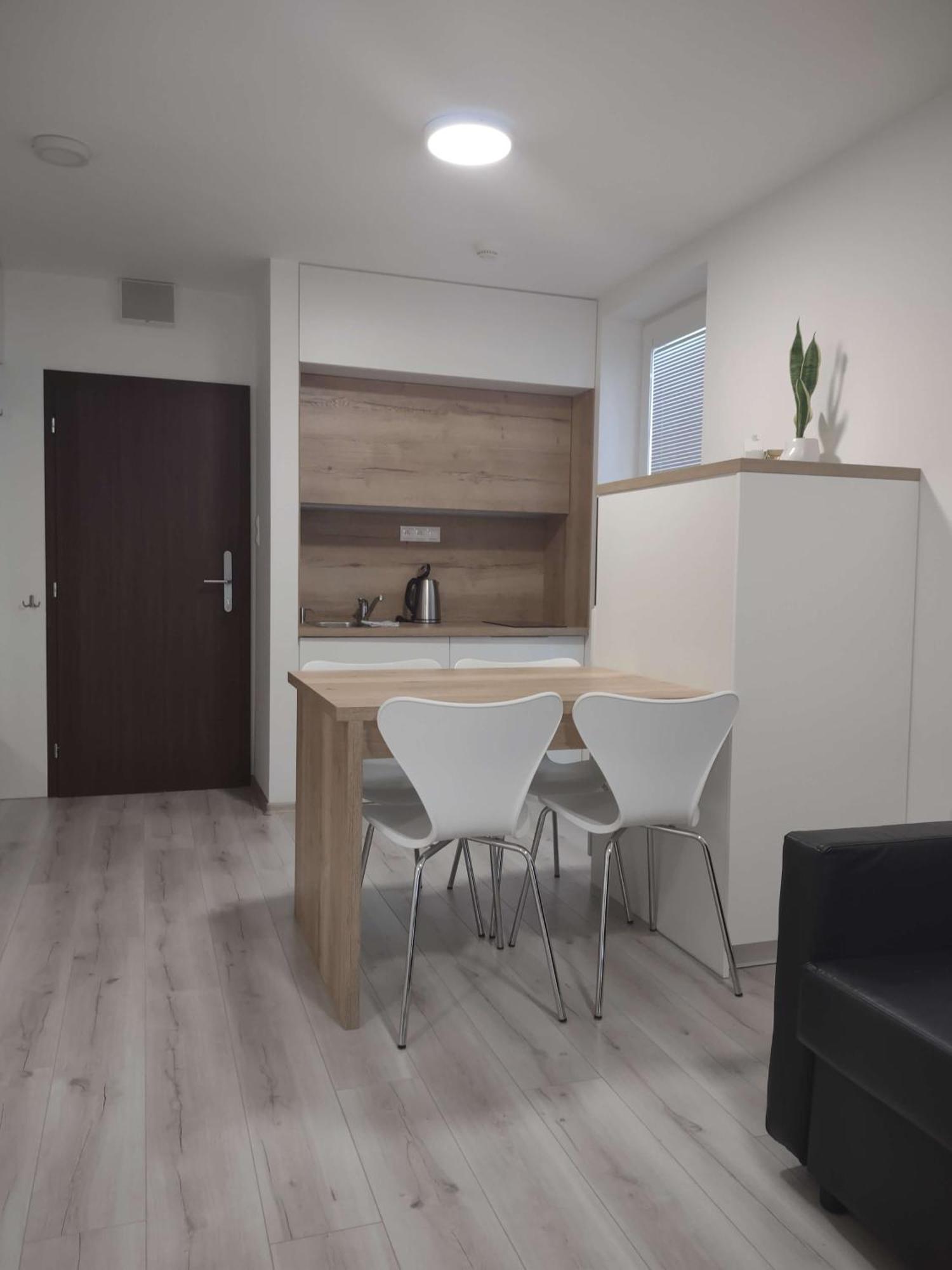 Apartman Kyjev 2 Podhájska エクステリア 写真